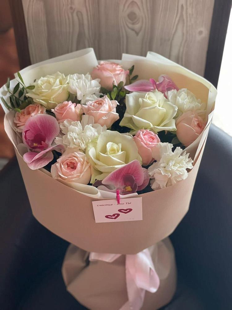 Букет цветов из: Орхидеи, Розы и Гвоздики в Новом Торъяле