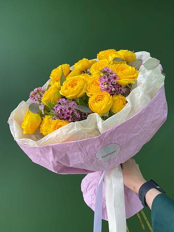 Букет Кустовые желтые розы в Новом Торъяле