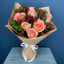 Букет цветов из:  Розы и Альстромерии в Новом Торъяле