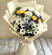 Букет цветов из:  Ирисы, Хризантемы и Розы #REPLACE_PRED# Новом Торъяле