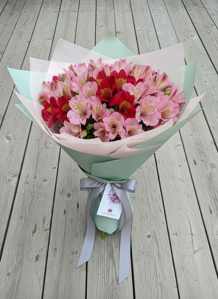 Букет цветов из: Альстромерии в Новом Торъяле