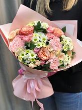 Букет нежные объятья в Новом Торъяле Букет цветов из: Гвоздики, Розы и Хризантемы в Новом Торъяле