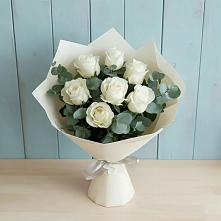 Букет Белые розы в Эвкалипте в Новом Торъяле