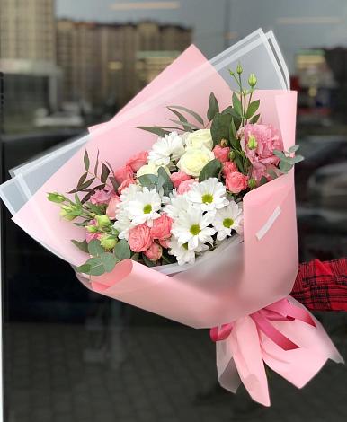 Букет цветов из: Розы, Лизиантусы и Хризантемы в Новом Торъяле