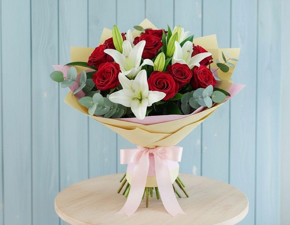 Букет цветов из: Лилии и Розы в Новом Торъяле